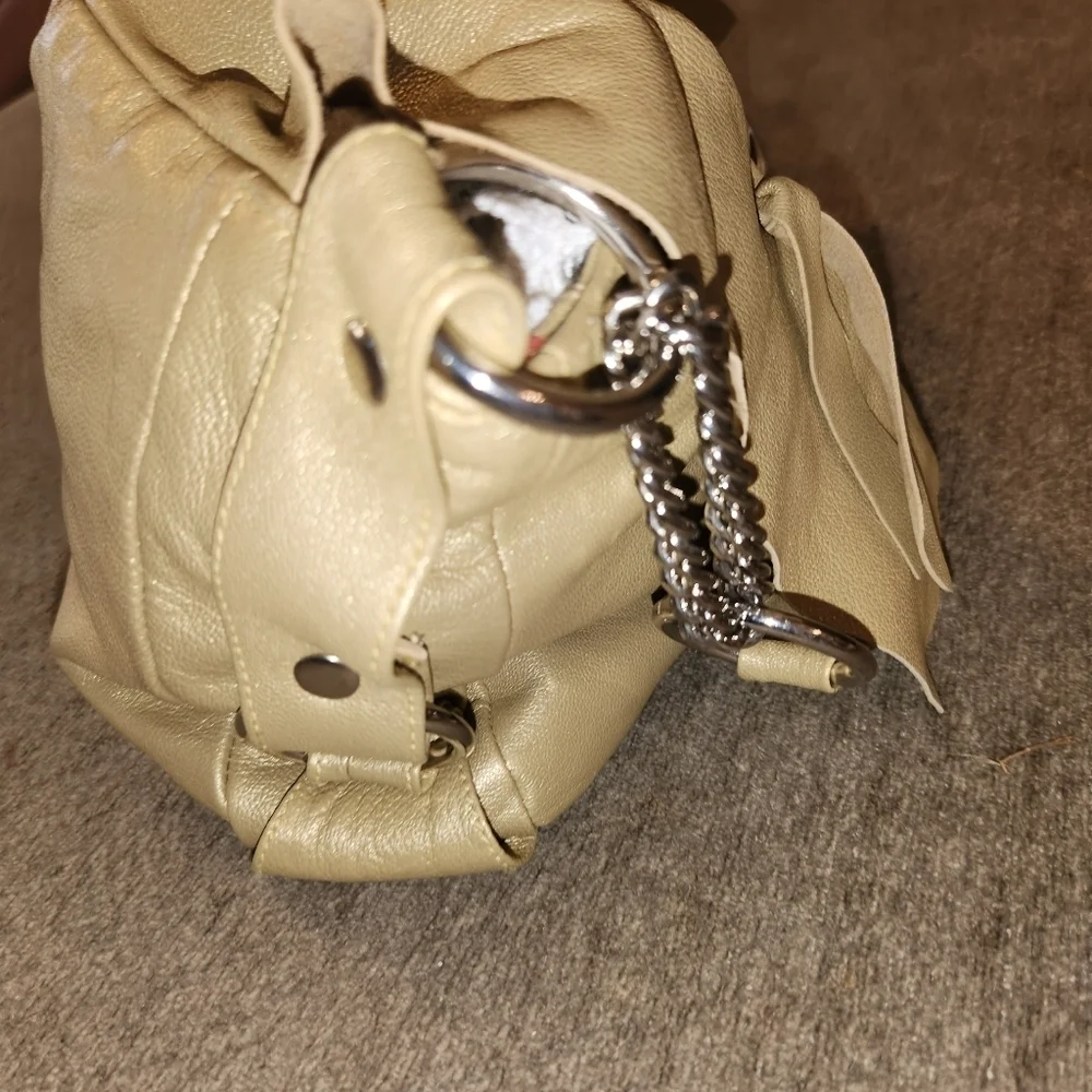 Chic Beige Leather Shoulder Bag
